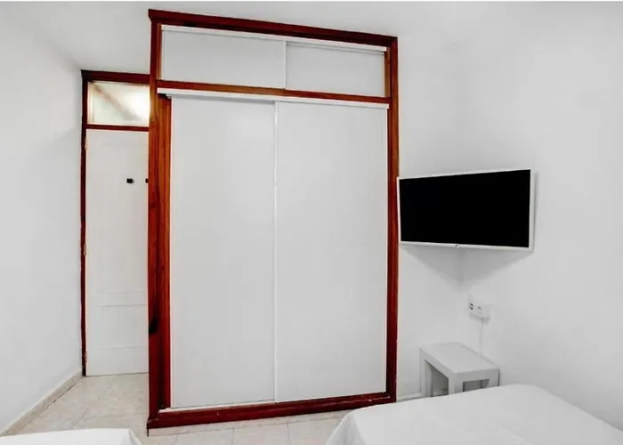 Fayser 108 Steps To With Direct Pool Access And Ac Apartamento *