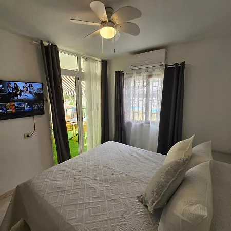 Fayser 108 Steps To With Direct Pool Access And Ac 公寓 *