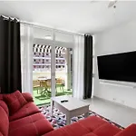 Διαμέρισμα Fayser 108 Steps To With Direct Pool Access And Ac *