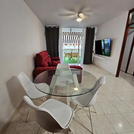 Fayser 108 Steps To With Direct Pool Access And Ac Apartman