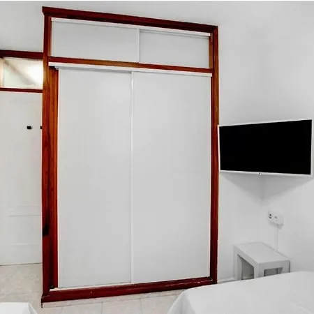 Fayser 108 Steps To With Direct Pool Access And Ac Apartment *